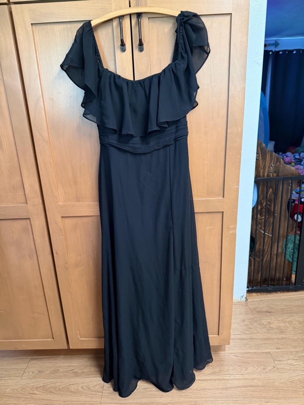 Ever Pretty Black Off-Shoulder Ruffle Maxi Dress